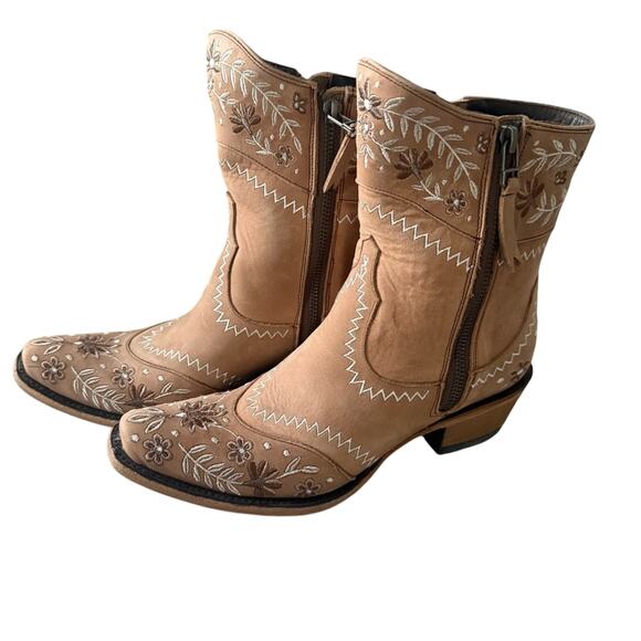 Lane Shoes - Lane Embroidered Side Zip Western Cowboy Boots Women’s 6.5